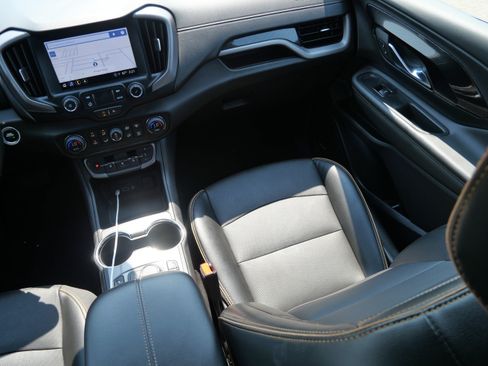 Used 2023 GMC Terrain AT4 w/ GMC Pro Grade Package AWD/4WD image 11