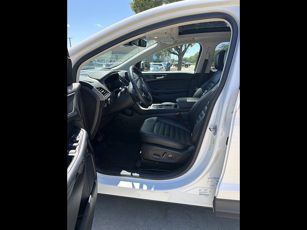 Used 2024 Ford Edge SEL w/ Convenience Package AWD/4WD image 9