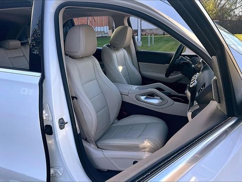 Used 2020 Mercedes-Benz GLE 350 w/ Premium Package image 10