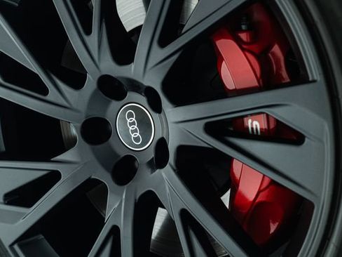 Used 2025 Audi S8 AWD/4WD image 22
