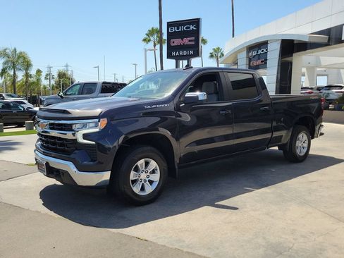 Used 2024 Chevrolet Silverado 1500 LT w/ Convenience Package II AWD/4WD image 2
