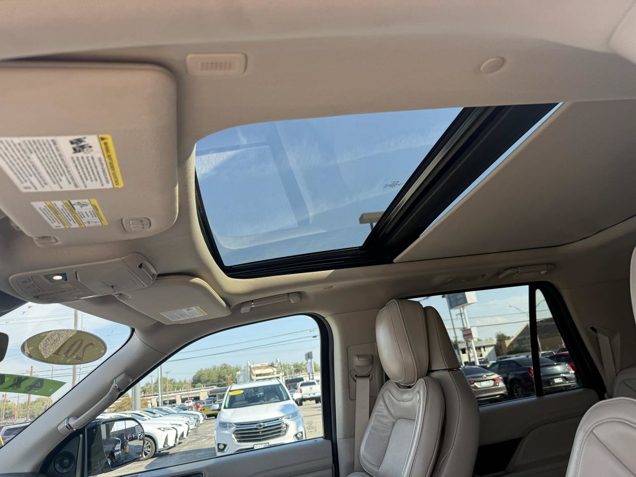 Used 2019 Lincoln Navigator L Reserve AWD/4WD image 28