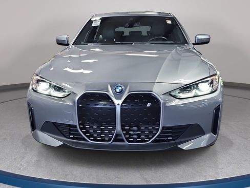Used 2024 BMW i4 eDrive35 w/ Premium Package RWD image 2