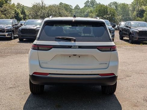 New 2026 Jeep Grand Cherokee Limited AWD/4WD image 4