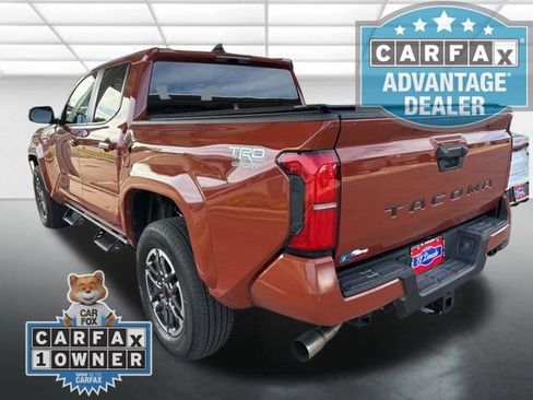 Used 2025 Toyota Tacoma TRD Sport image 5