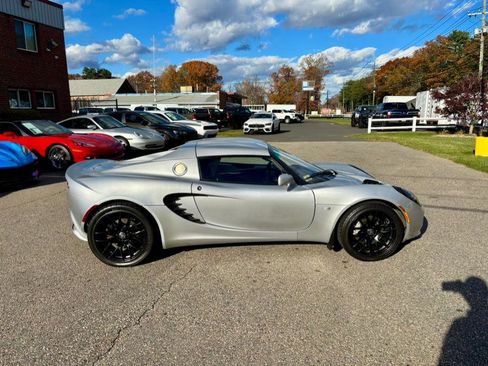 Used 2005 Lotus Elise image 4