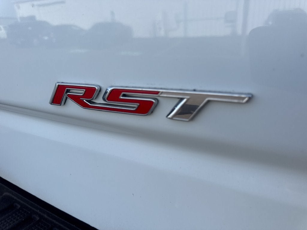 Used 2021 Chevrolet Silverado 1500 RST w/ Z71 Off-Road Package AWD/4WD image 3