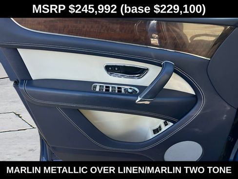 Used 2018 Bentley Bentayga AWD/4WD image 19