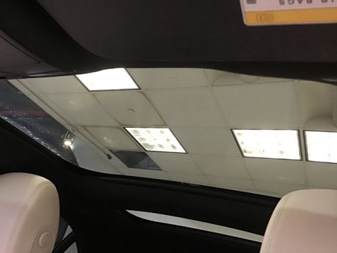 Used 2022 Mercedes-Benz E 350 4MATIC Sedan w/ AMG Line Exterior image 52