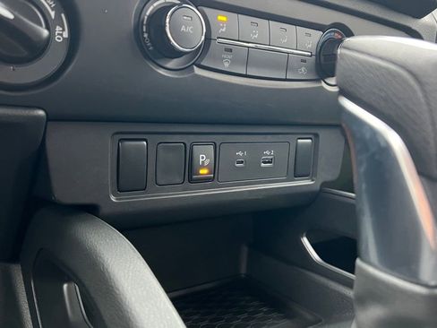 New 2026 Nissan Frontier SV w/ Tow Package image 30