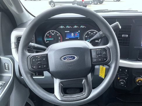 Used 2024 Ford F250 XLT image 11
