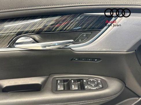 Used 2020 Cadillac XT6 Premium Luxury image 30