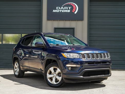 Used 2018 Jeep Compass Latitude AWD/4WD image 1