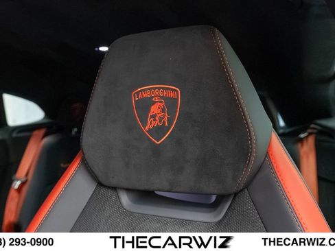 Used 2023 Lamborghini Urus Performante AWD/4WD image 68