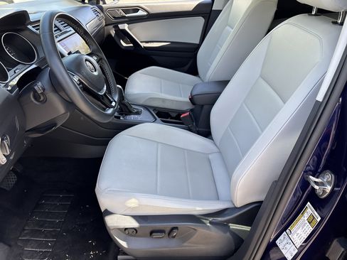 Used 2021 Volkswagen Tiguan SE image 18