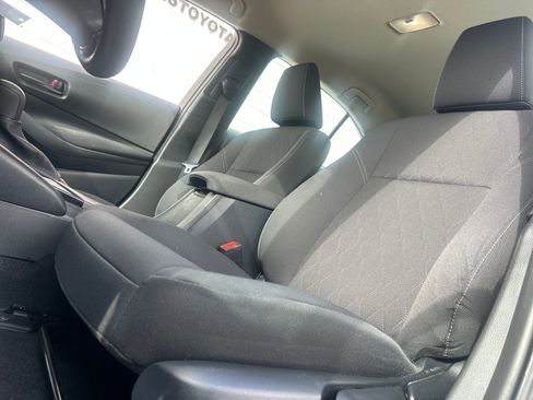 Used 2023 Toyota Corolla LE image 9