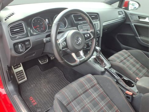 Used 2017 Volkswagen Golf 4-Door FWD image 22