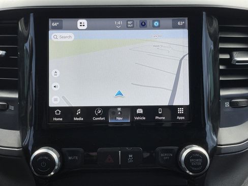 Used 2022 RAM 2500 Tradesman w/ Chrome Appearance Group image 20