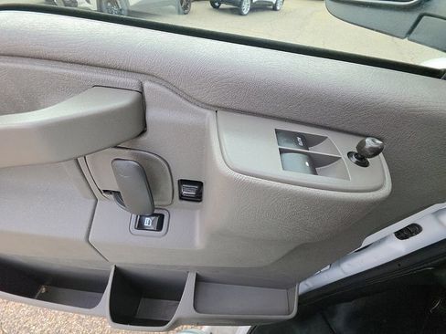 Used 2025 GMC Savana 2500 w/ Driver Convenience Package RWD image 20