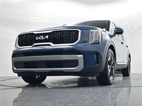Certified 2023 Kia Telluride EX image 39