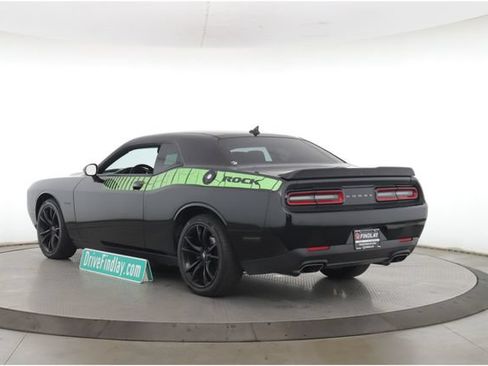 Used 2017 Dodge Challenger R/T w/ Blacktop Package RWD image 8