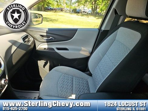 Used 2022 Chevrolet Equinox LS image 21