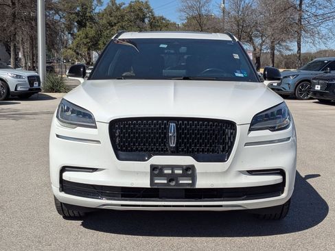 Used 2023 Lincoln Aviator Reserve w/ Equipment Group 201A image 8