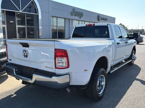 Used 2024 RAM 3500 Tradesman w/ Chrome Appearance Group AWD/4WD image 10
