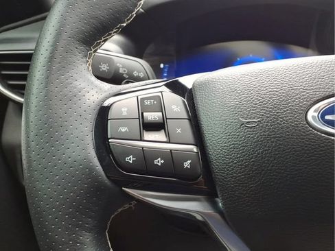 Used 2023 Ford Explorer ST w/ Equipment Group 401A AWD/4WD image 16