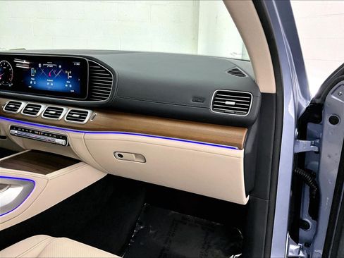 Used 2026 Mercedes-Benz GLS 450 4MATIC image 20