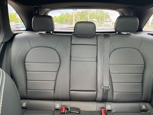 Used 2020 Mercedes-Benz GLC 300 4MATIC image 25