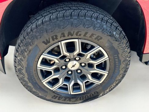 Used 2026 Chevrolet Colorado Z71 w/ Z71 Convenience Package 2 AWD/4WD image 38
