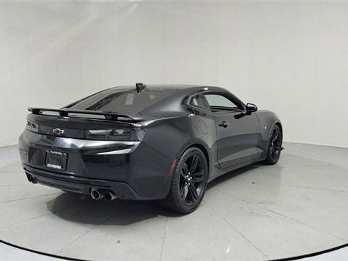 Used 2016 Chevrolet Camaro SS image 5
