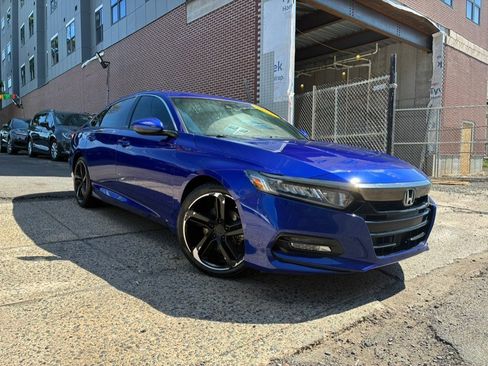 Used 2020 Honda Accord Sport image 3