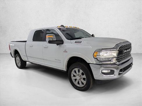 Used 2024 RAM 2500 Limited image 3