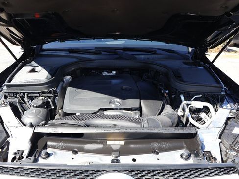 Used 2020 Mercedes-Benz GLC 300 GLC 300 w/ Premium Package image 20