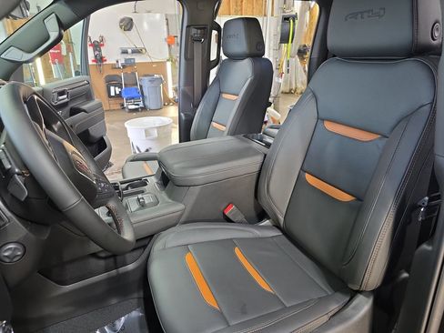 New 2026 GMC Sierra 1500 AT4 w/ AT4 Premium Package AWD/4WD image 14