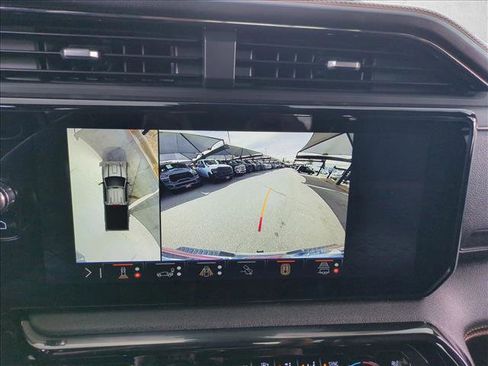 Used 2024 GMC Sierra 2500 AT4 w/ AT4 Premium Plus Package image 14