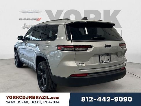 New 2026 Jeep Grand Cherokee L Limited w/ Limited Altitude Package AWD/4WD image 3