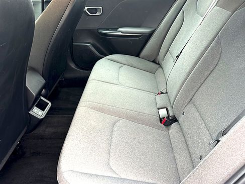 Used 2025 Kia K4 FWD image 18