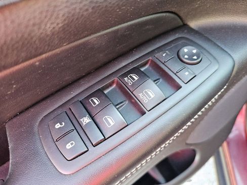 Used 2017 Jeep Grand Cherokee Limited w/ Trailer Tow Group IV image 28