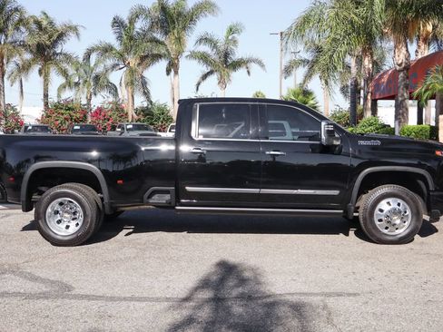 Used 2024 Chevrolet Silverado 3500 High Country w/ High Country Premium Package AWD/4WD image 13
