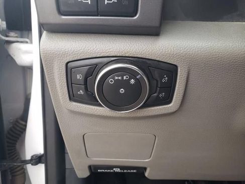 Used 2022 Ford F350 XLT w/ XLT Value Package AWD/4WD image 19