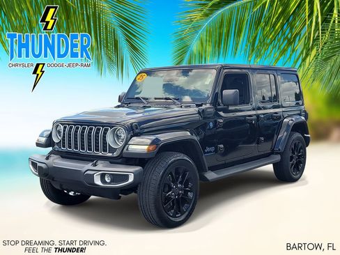Certified 2025 Jeep Wrangler Unlimited Sahara AWD/4WD image 2