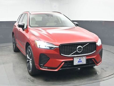 Used 2024 Volvo XC60 B5 Plus w/ Protection Package Premier image 2