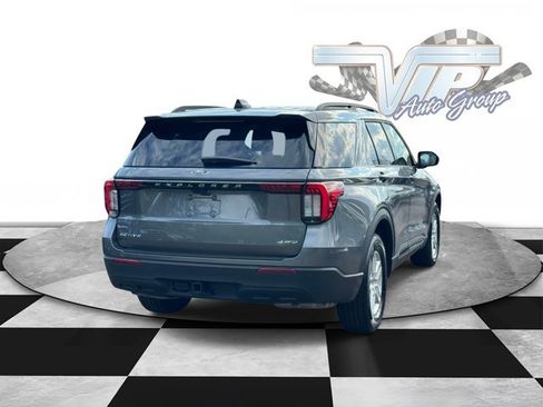 Used 2026 Ford Explorer Active AWD/4WD image 6