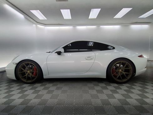 Used 2014 Porsche 911 Carrera S RWD image 2