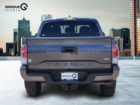 Used 2023 Toyota Tacoma TRD Off-Road w/ Technology Package AWD/4WD image 4