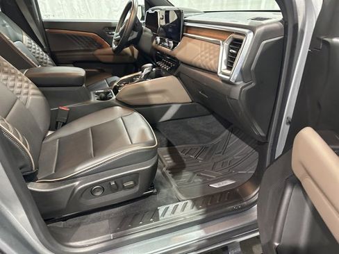 Certified 2023 GMC Canyon Denali image 13