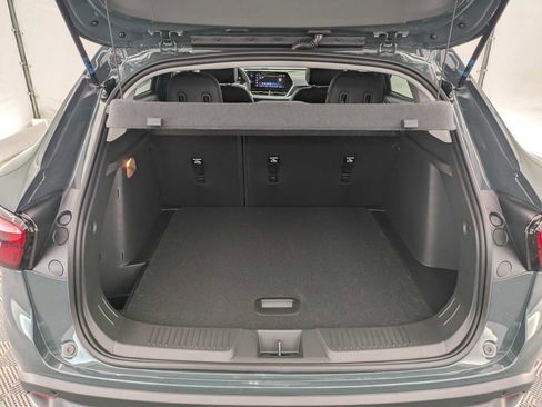 New 2026 Chevrolet Trax LT w/ Driver Confidence Package FWD image 32